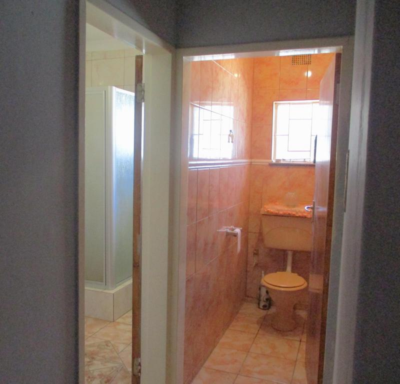 4 Bedroom Property for Sale in Hospitaalpark Free State